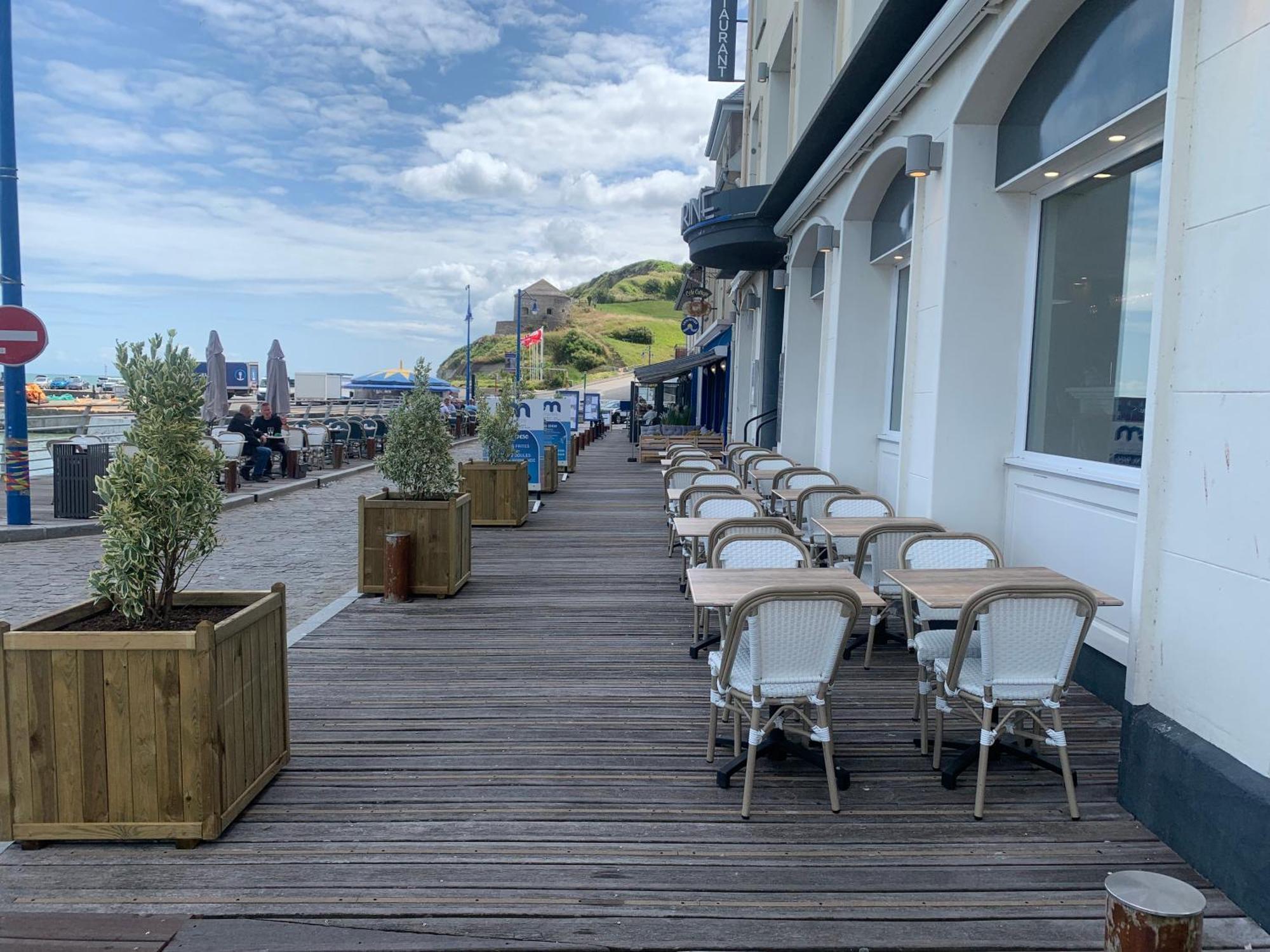 Le Grand Hotel De La Marine "Face A La Mer" Port-en-Bessin-Huppain Exteriör bild